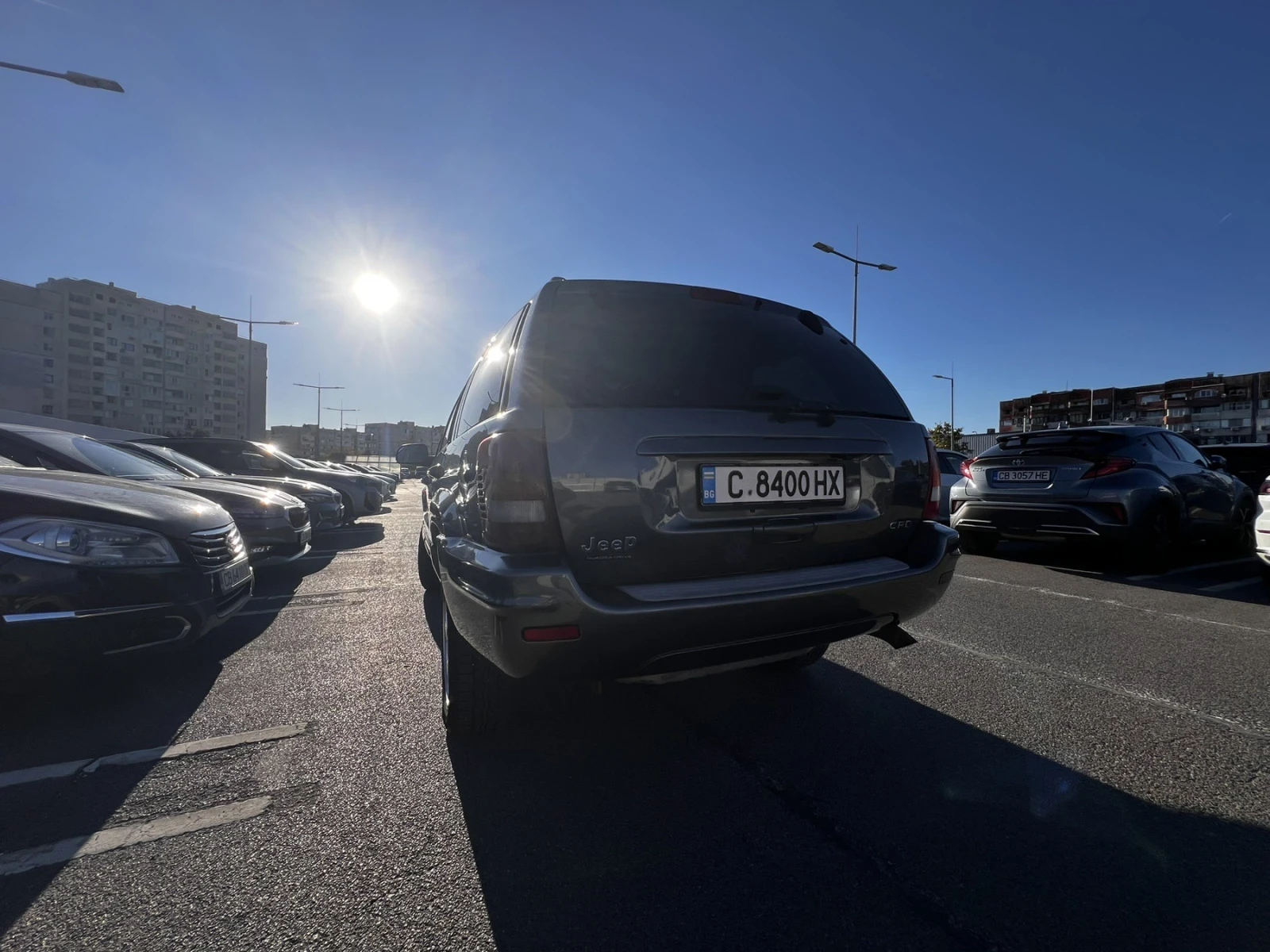Jeep Grand cherokee Overland, снимка 3 - Автомобили и джипове - 56571193
