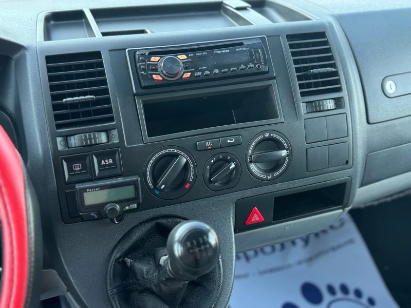 VW T5 2.5TDI 131кс КЛИМАТИК 3-места ДЪЛГА-БАЗА, снимка 13 - Бусове и автобуси - 50530669