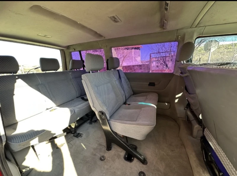 VW Caravelle, снимка 12 - Бусове и автобуси - 53363552