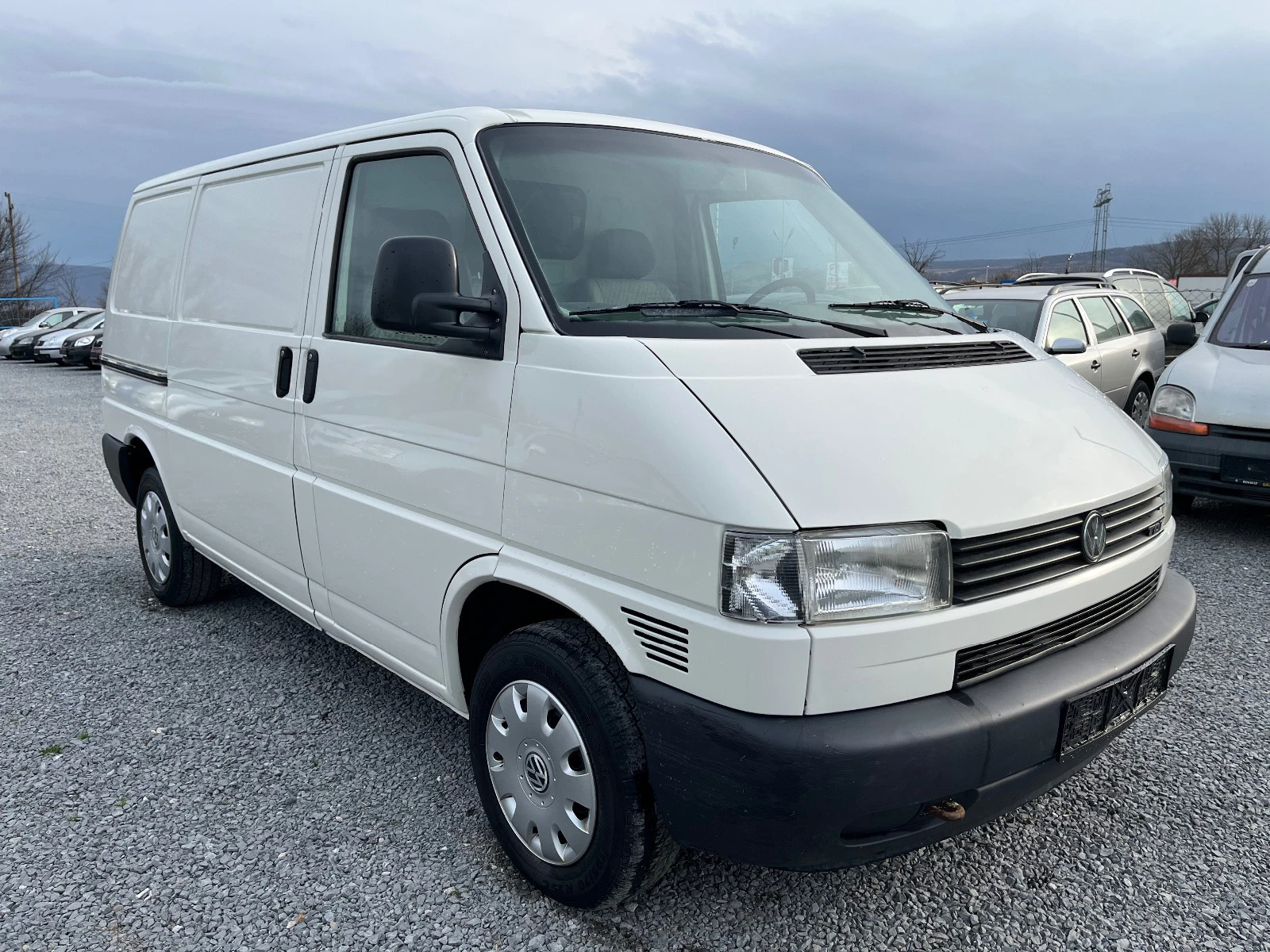 VW T4 2.5TD 88к.с Климатик - изображение 3