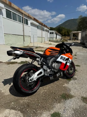 Обява за продажба на Honda Cbr 1000rr 2005 ~8 199 лв. - изображение 1