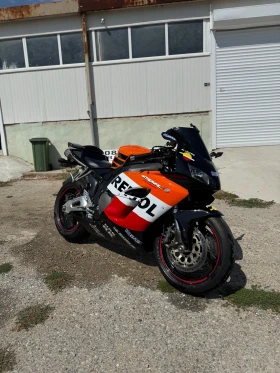 Обява за продажба на Honda Cbr 1000rr 2005 ~8 199 лв. - изображение 1