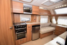 Каравана Sprite Cruzer 460SR !!!УНИКАТ!!!, снимка 6