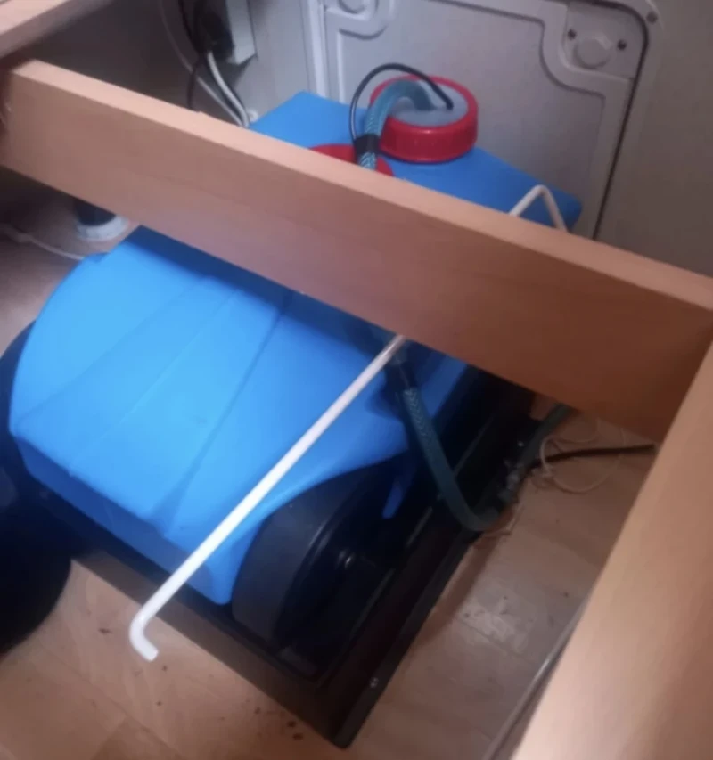 Каравана Hobby Delux, снимка 10 - Каравани и кемпери - 52122843