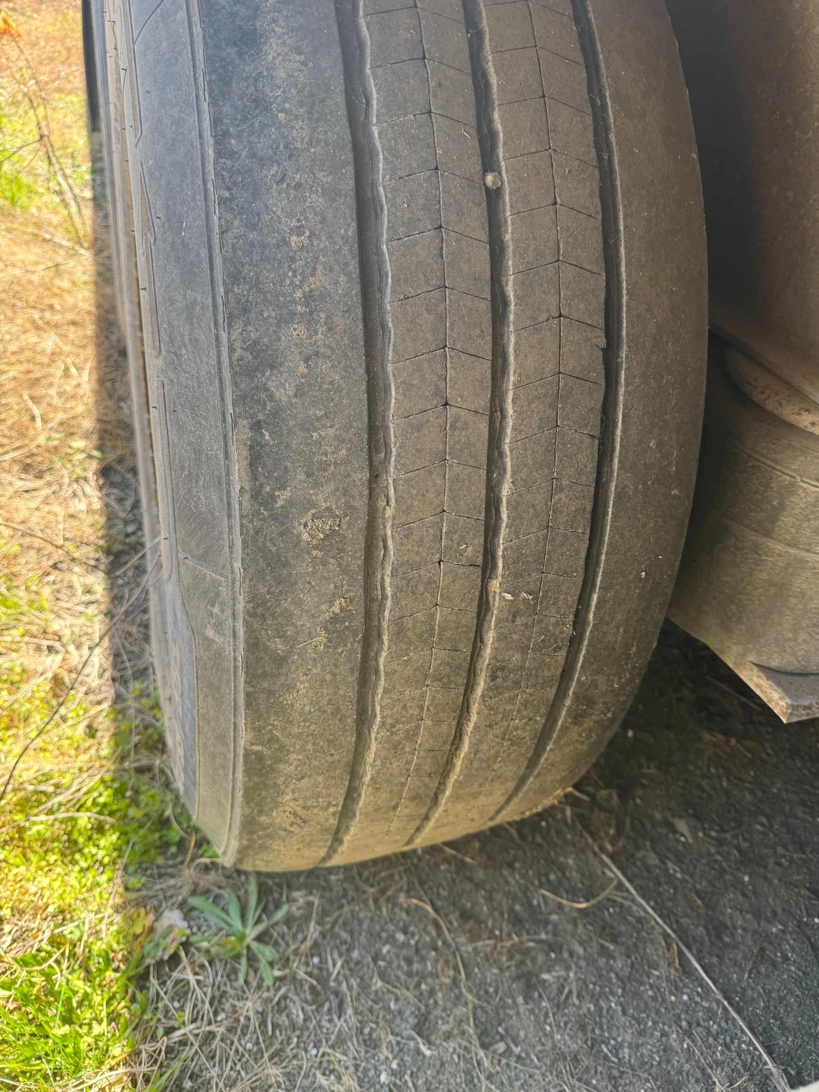 Полуремарке Schmitz SPR-24 НА КАПАЦИ, снимка 7 - Ремаркета - 53827630