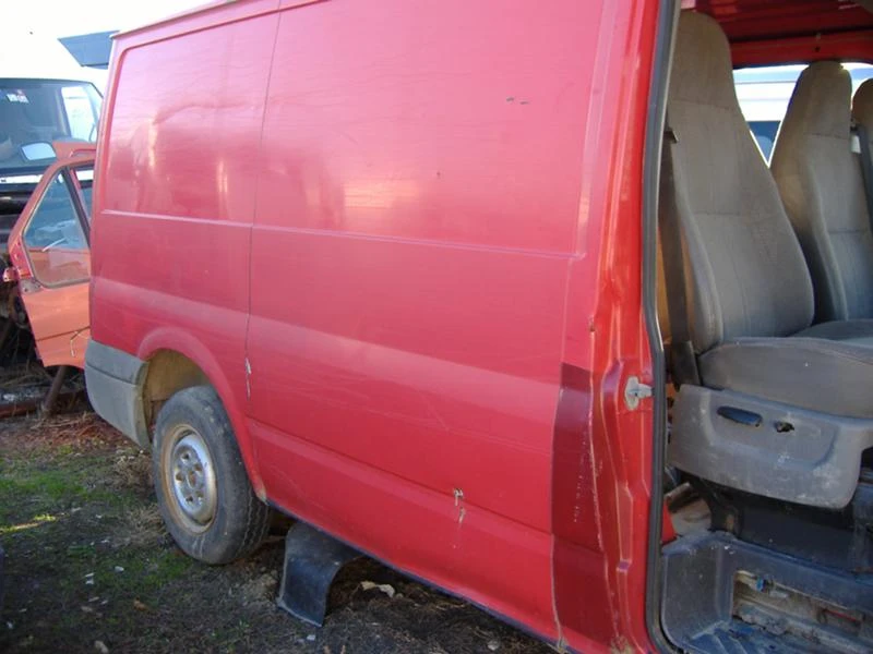 Двигател за Ford Transit, снимка 3 - Части - 21205321