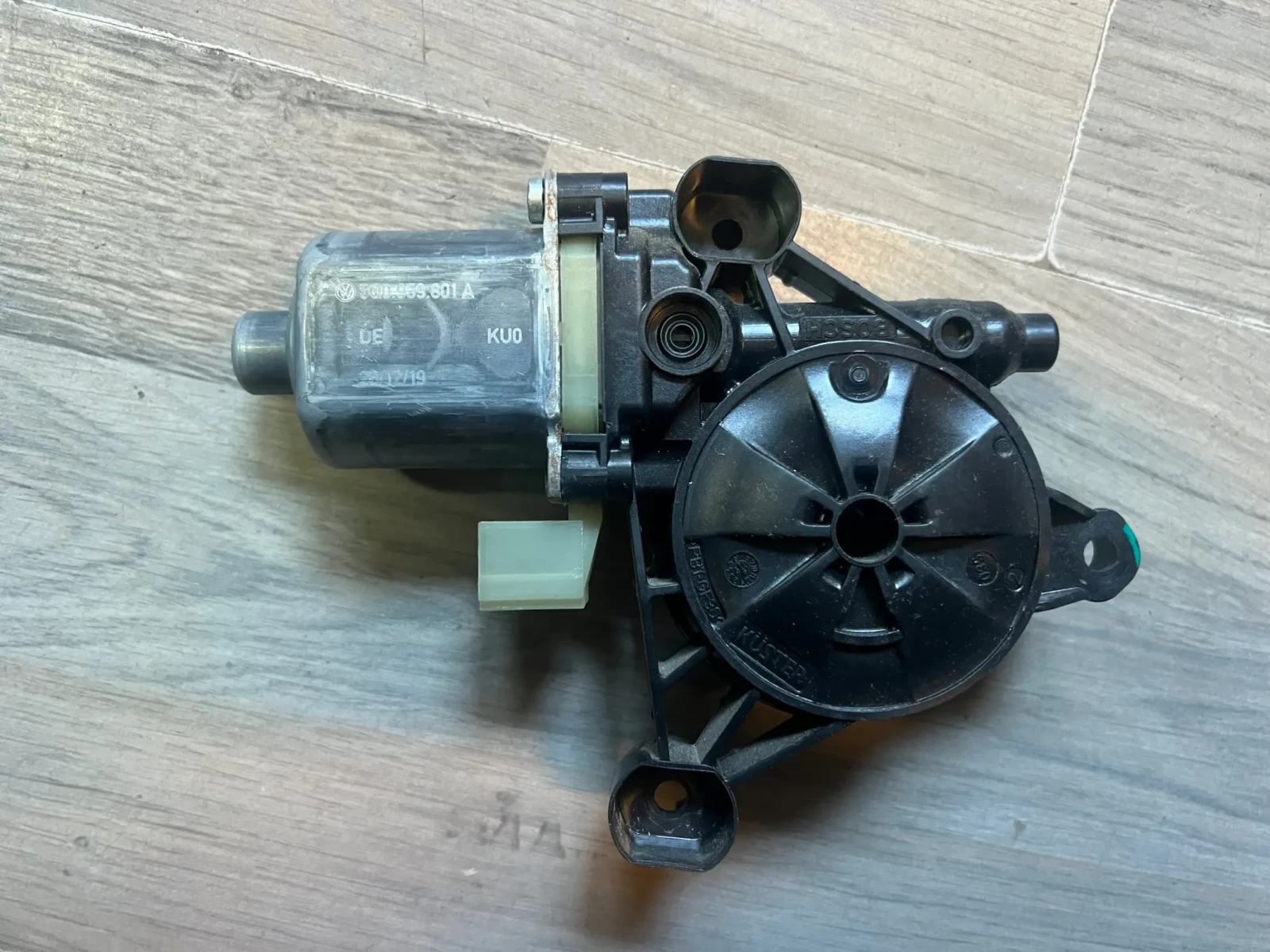 5Q0959801A ������� ���� ����� SKODA SUPERB 3 0130822715 | Mobile.bg � ����������� 4