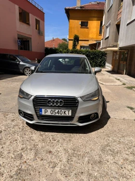 Audi A1 1.6 дизел климатик навигация 