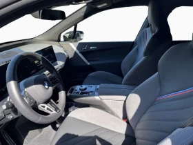 BMW iX XDRIVE45 M-SPORT H/K ICONIC-GLOW , снимка 10