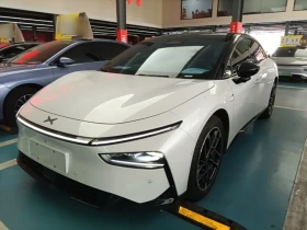 ������ Xpeng P7