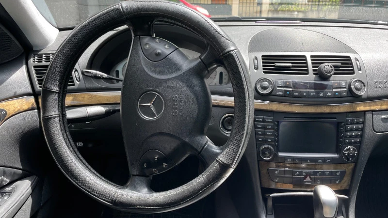 Mercedes-Benz 320 W211 avangart, снимка 6 - Автомобили и джипове - 49538115