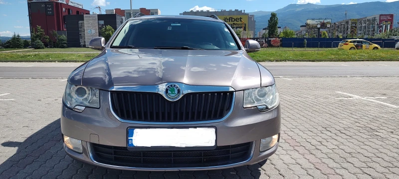 Skoda Superb 1.8 TSI 4x4 160 к.с., снимка 1 - Автомобили и джипове - 47919883