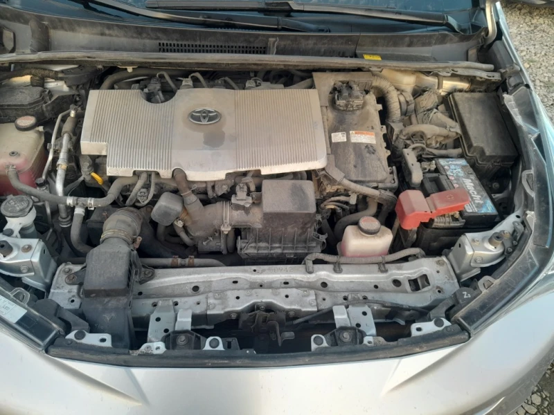 Toyota Prius, снимка 15 - Автомобили и джипове - 49072616