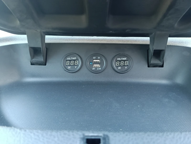 Dacia Lodgy 1.6 LPG PRESTIGE, снимка 16 - Автомобили и джипове - 51684365