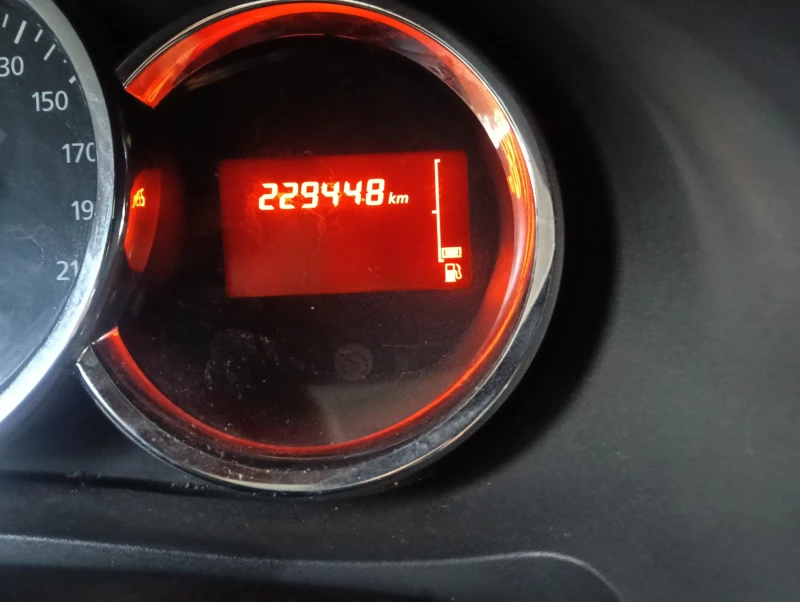 Dacia Lodgy 1.6 LPG PRESTIGE, снимка 8 - Автомобили и джипове - 51684365