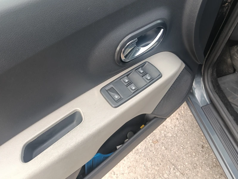 Dacia Lodgy 1.6 LPG PRESTIGE, снимка 6 - Автомобили и джипове - 51684365