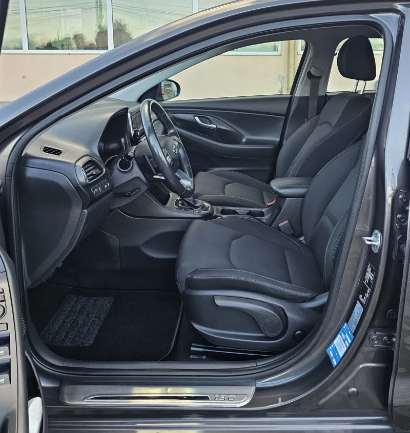 Hyundai I30 1.4 Turbo 140к.с. Trend Камера Keyless , снимка 8 - Автомобили и джипове - 52202871