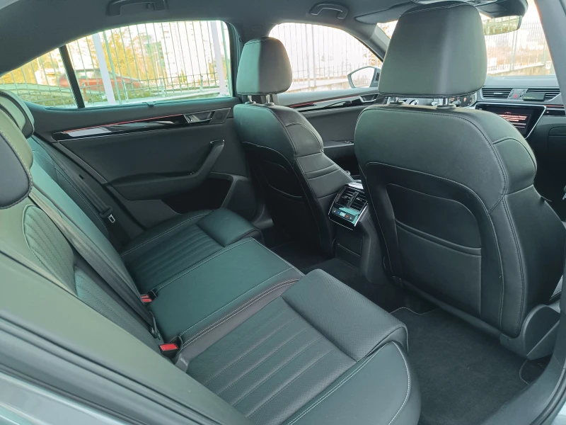 Skoda Superb 2.0 TDI | L&K | 4x4, снимка 8 - Автомобили и джипове - 53134147