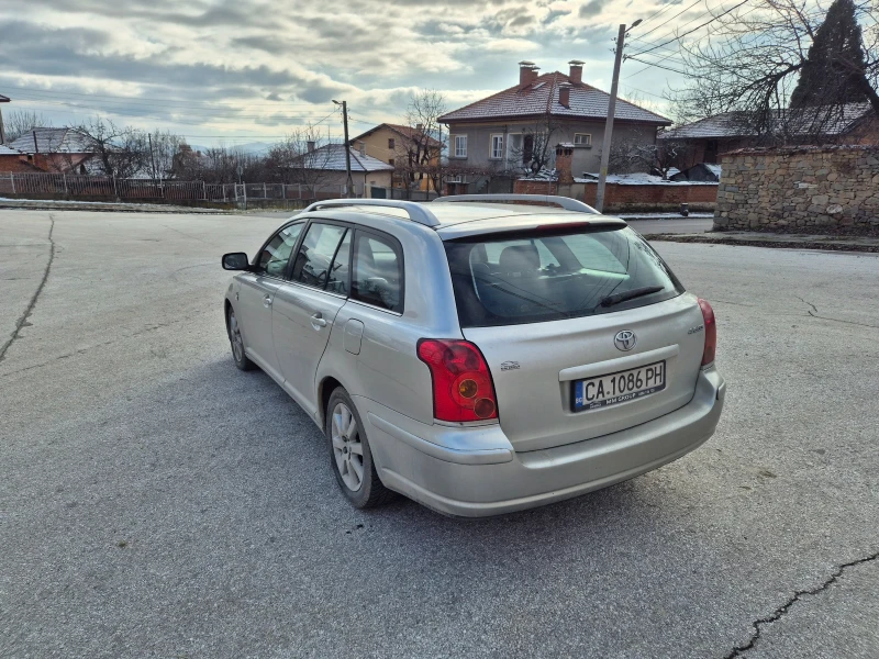 Toyota Avensis 2.0 D, снимка 5 - Автомобили и джипове - 53140910