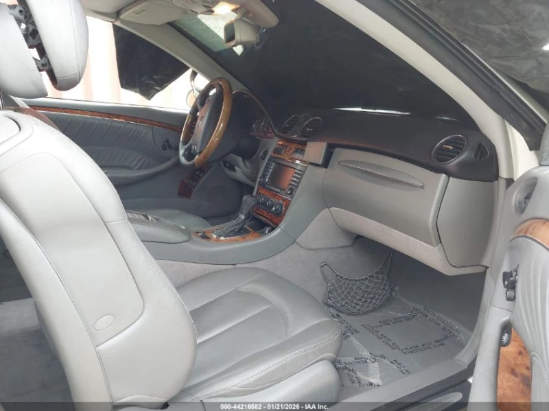 Mercedes-Benz CLK 350 * CARFAX* , снимка 5 - Автомобили и джипове - 53421142