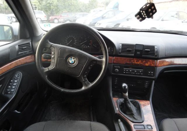 BMW 525 2.5 tds , снимка 14 - Автомобили и джипове - 32994189