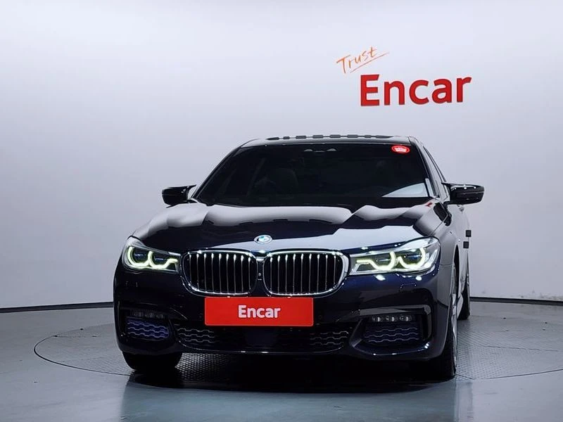 BMW 740 740d xDrive M Sport| 320к.с.| ВКЛ.ТЕХНОТЕСТ, снимка 3 - Автомобили и джипове - 55627054