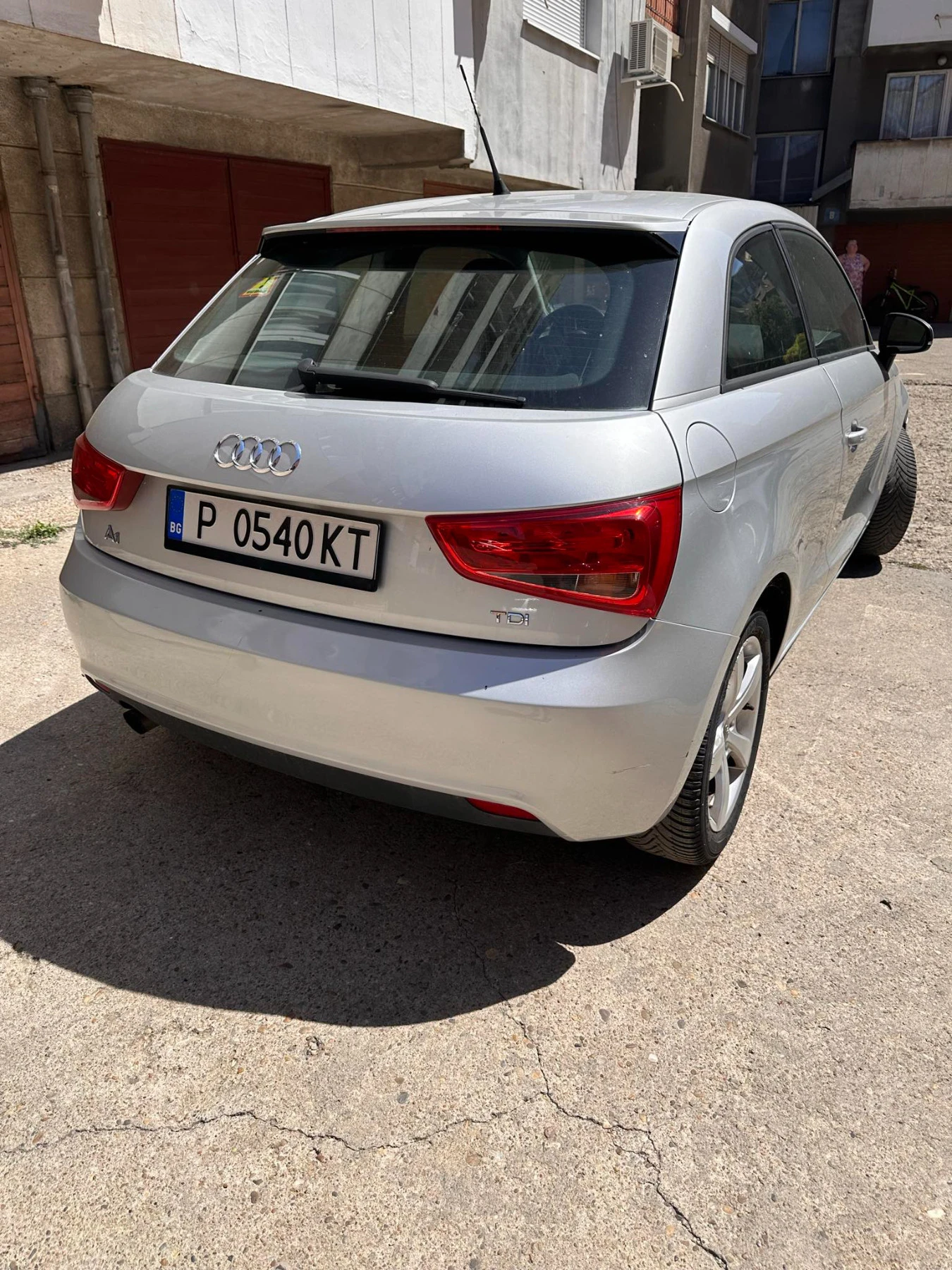 Audi A1 1.6 дизел климатик навигация  - изображение 3