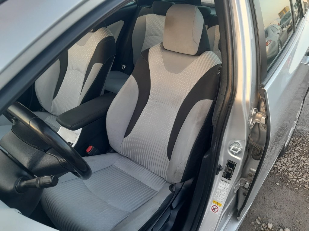 Toyota Prius  - изображение 10