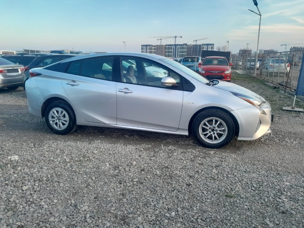 Toyota Prius  - изображение 5