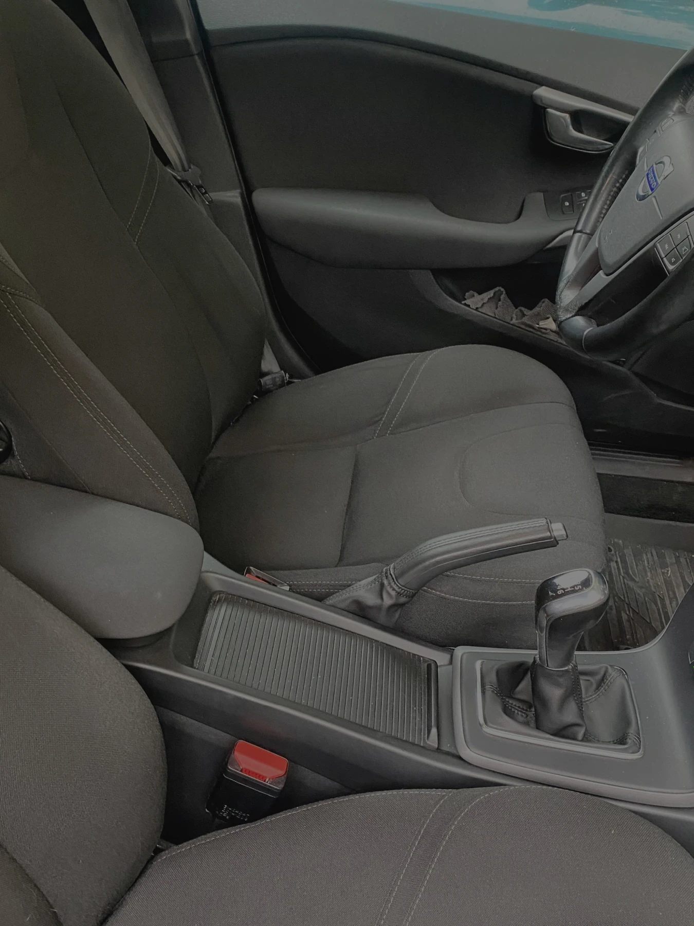 Volvo V40  - изображение 10