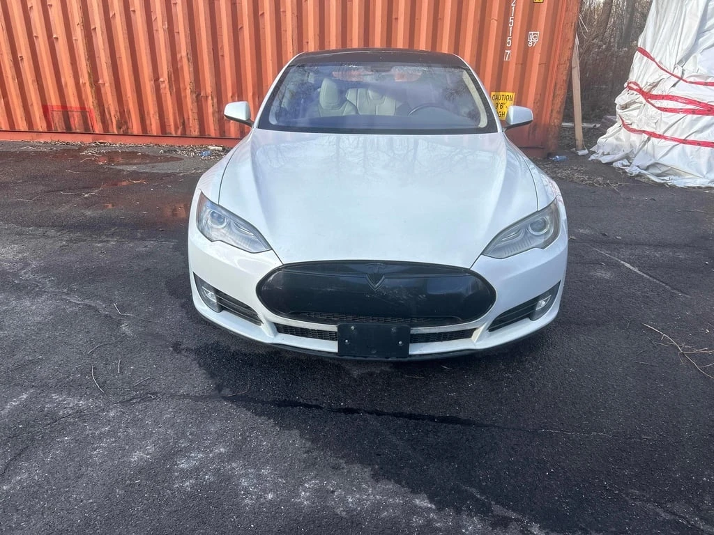 Tesla Model S * 4dr Sdn Performance * CARFAX * БЕЗ ПЪРВОНАЧАЛНА  - изображение 6