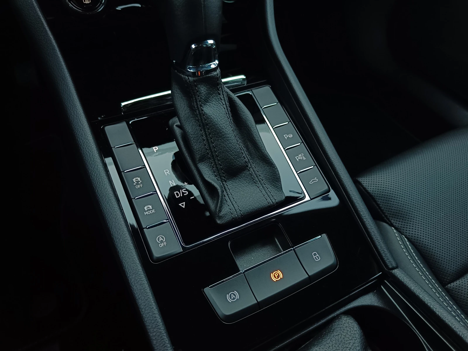 Skoda Superb 2.0 TDI | L&K | 4x4 | Mobile.bg � ����������� 12