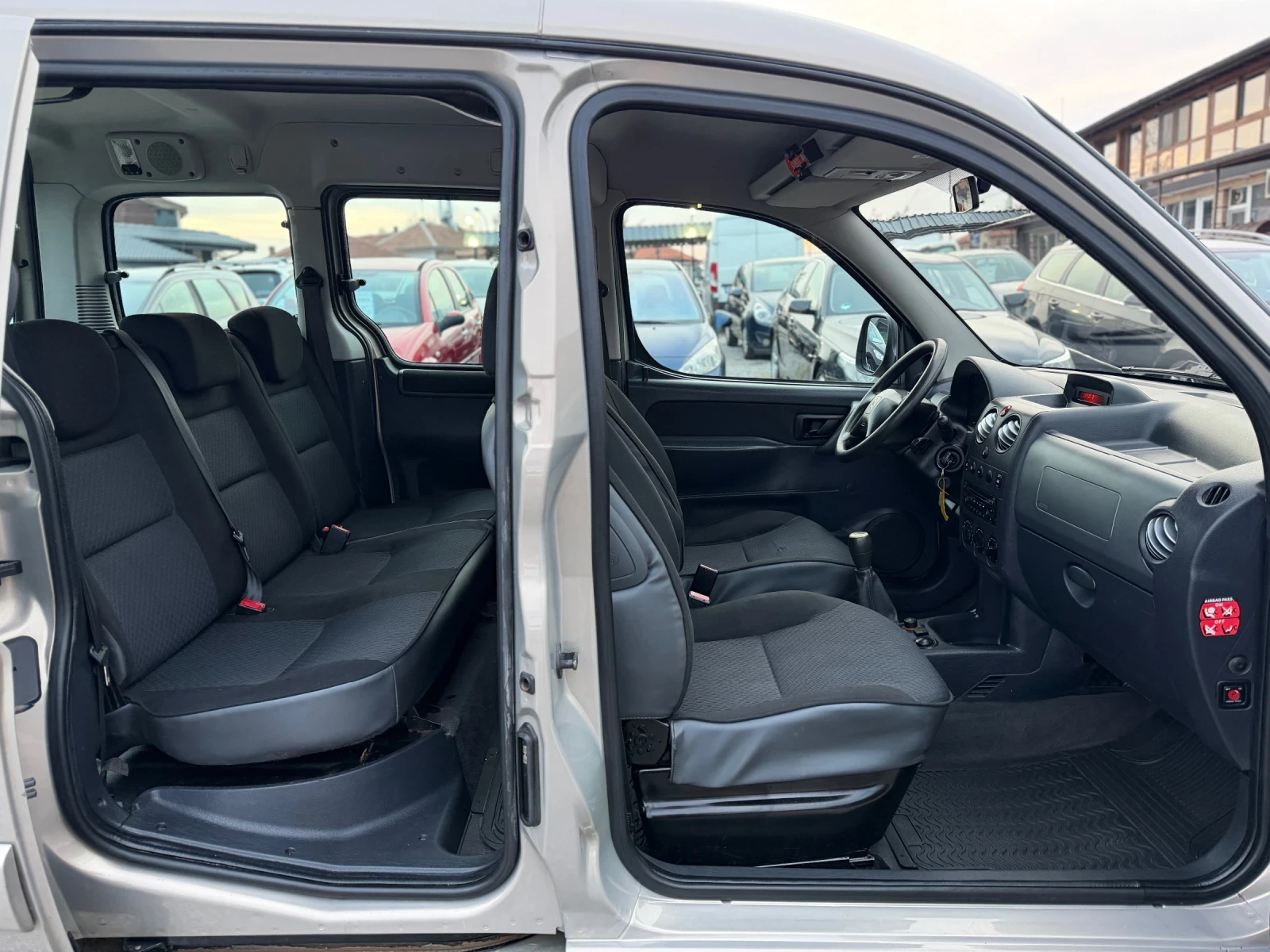 Citroen Berlingo 1.6i 109�� ���-������ ��������  | Mobile.bg � ����������� 13