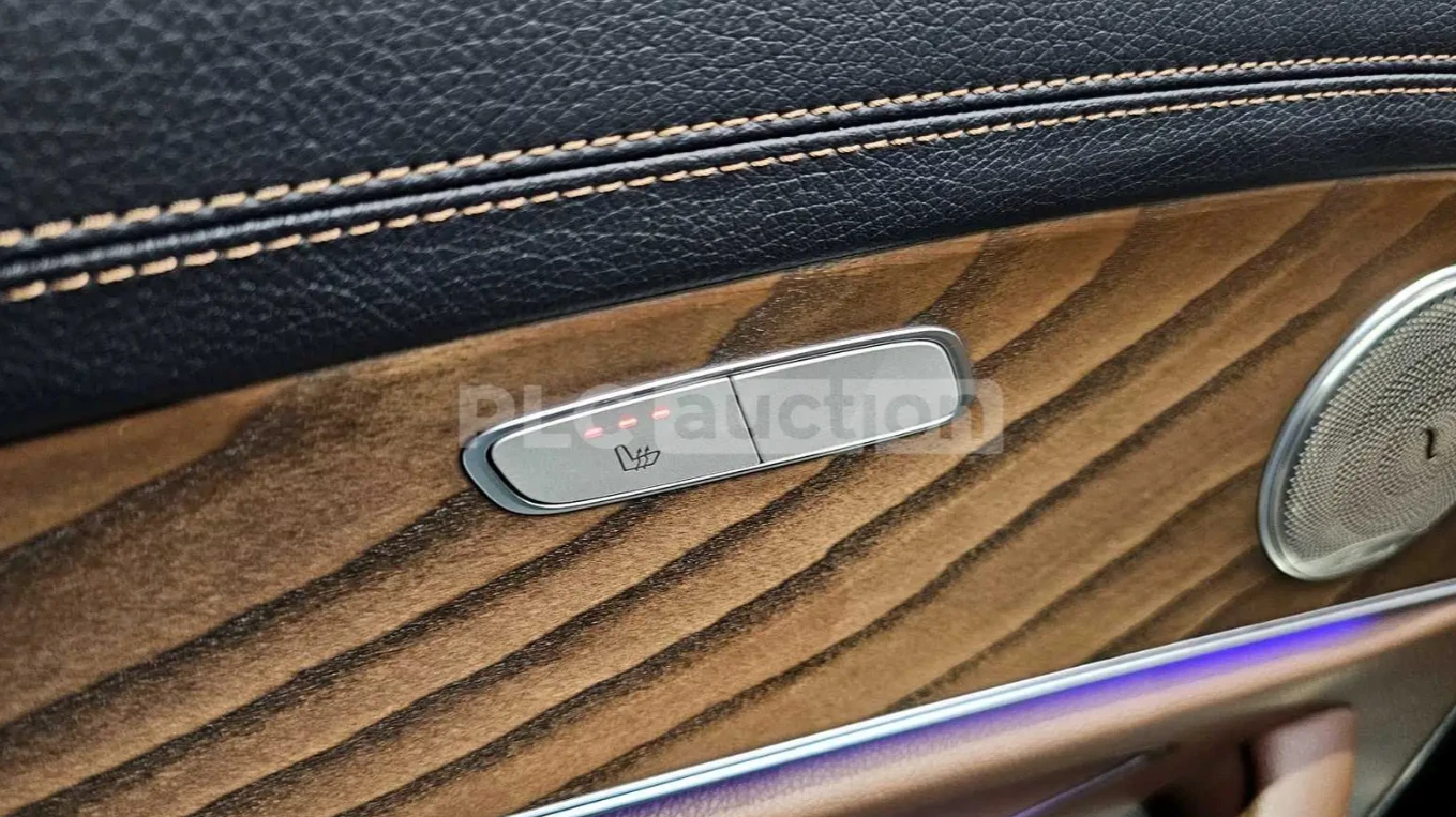 Mercedes-Benz E 250 ПОДГРЕВИ* ОБДУХВАНЕ* 2 КЛЮЧА, снимка 10 - Автомобили и джипове - 53983760