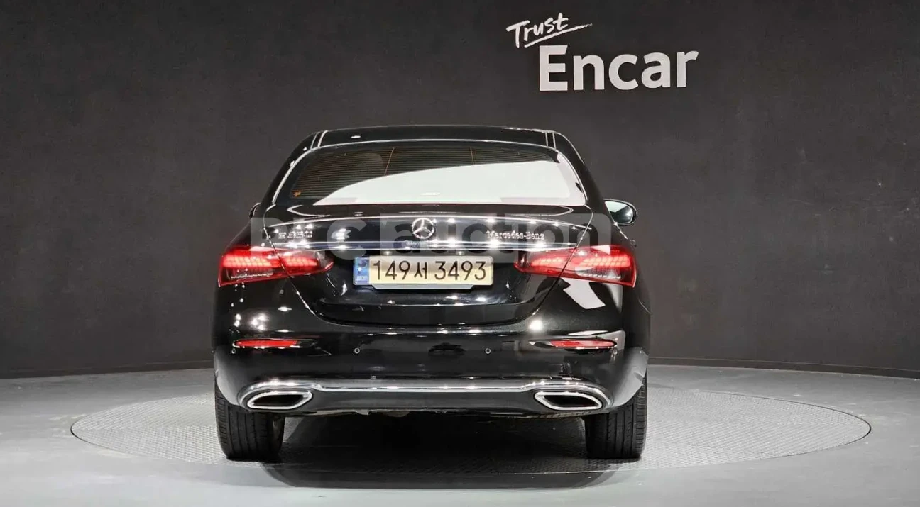 Mercedes-Benz E 250 ПОДГРЕВИ* ОБДУХВАНЕ* 2 КЛЮЧА, снимка 3 - Автомобили и джипове - 53983760