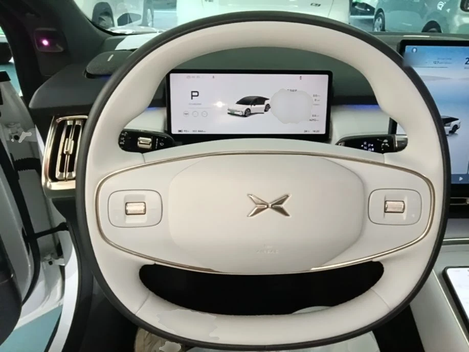 Xpeng P7 P7+ RWD  Long-Range Max 60.7kWh, снимка 11 - Автомобили и джипове - 54579853