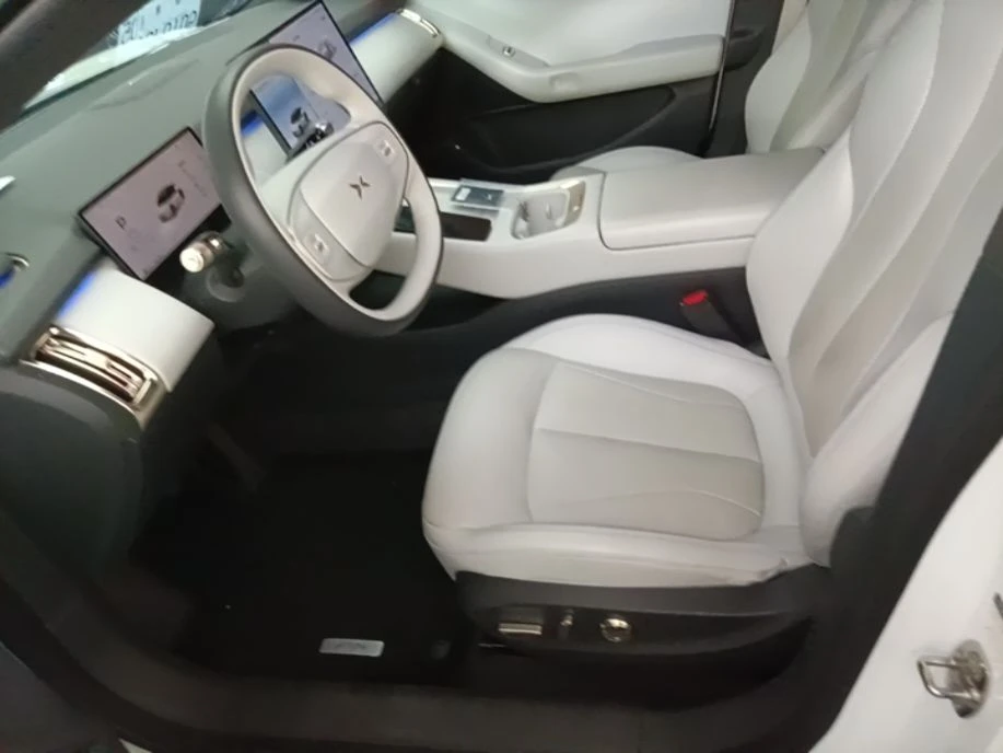 Xpeng P7 P7+ RWD  Long-Range Max 60.7kWh, снимка 8 - Автомобили и джипове - 54579853