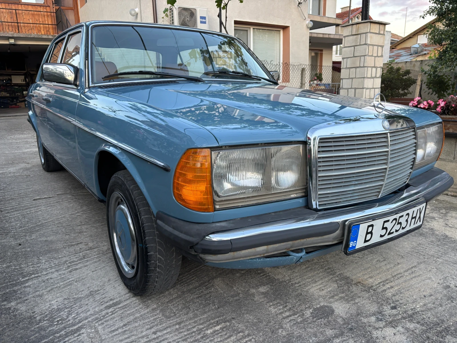 Mercedes-Benz 123 240d , снимка 2 - Автомобили и джипове - 54896756