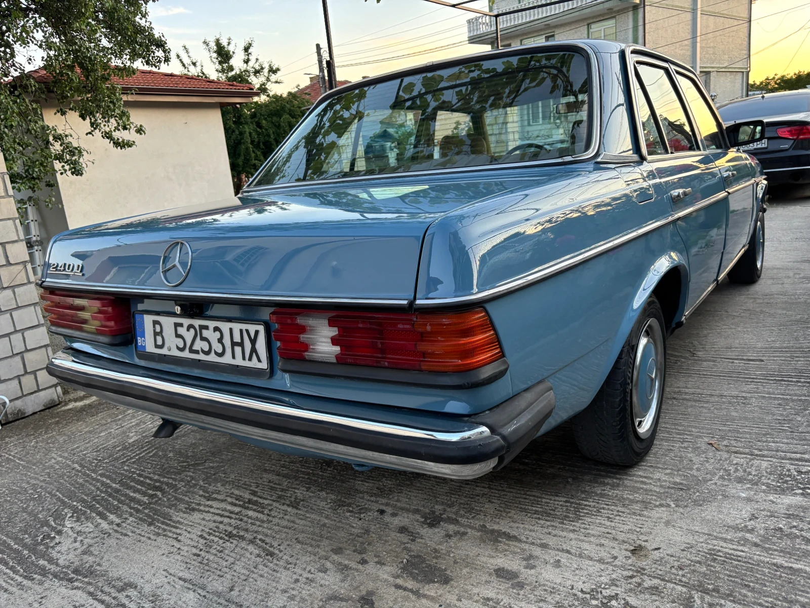Mercedes-Benz 123 240d , снимка 3 - Автомобили и джипове - 54896756