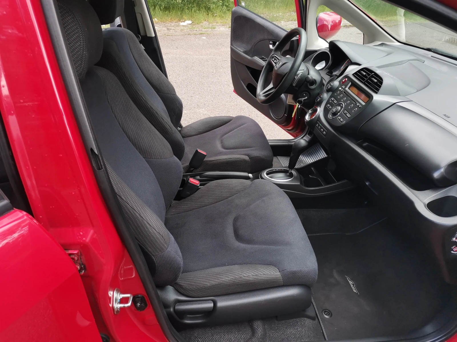 Honda Jazz 1.4i-vtec, снимка 14 - Автомобили и джипове - 55105537