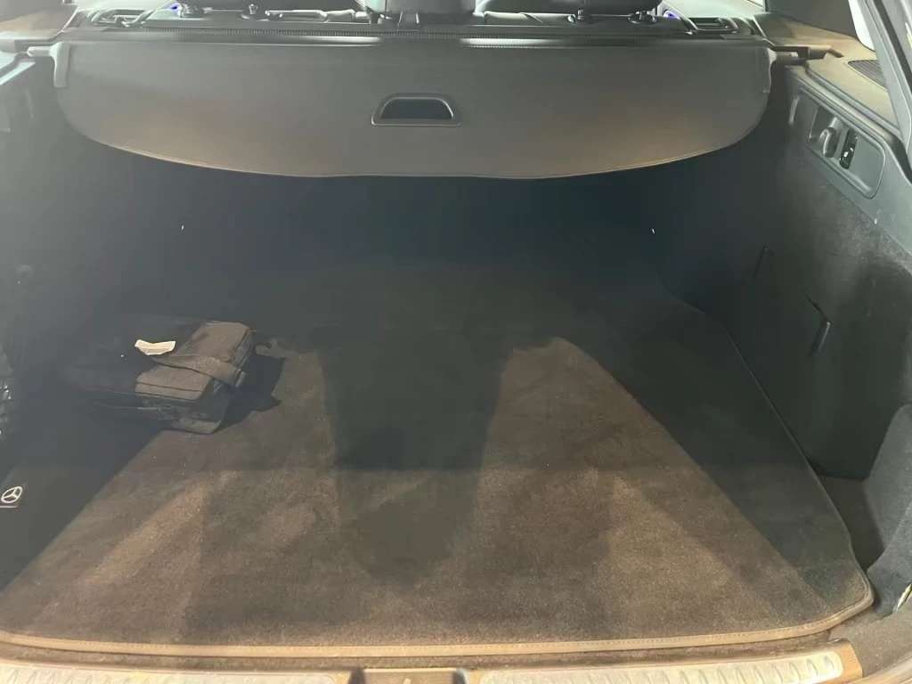 Mercedes-Benz C 43 AMG 4-MATIC / NIGHT / PANO/ 360/ HUD/ DIGITAL LIGHT /, снимка 17 - Автомобили и джипове - 55738023
