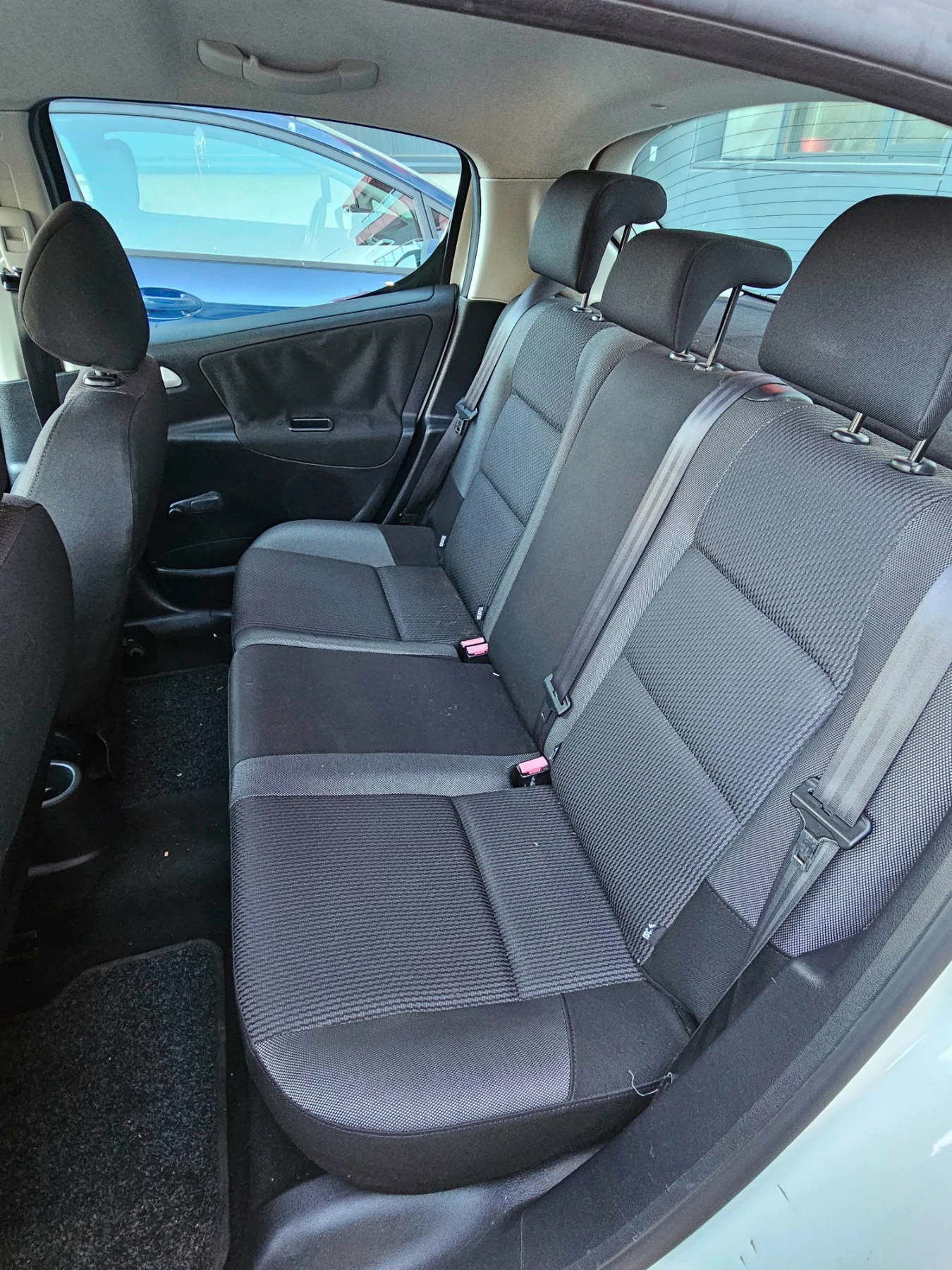 Peugeot 207, снимка 6 - Автомобили и джипове - 55877920