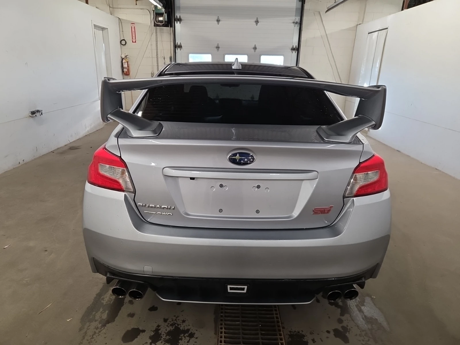 Subaru WRX STI / АВТОКРЕДИТ, снимка 6 - Автомобили и джипове - 56255240