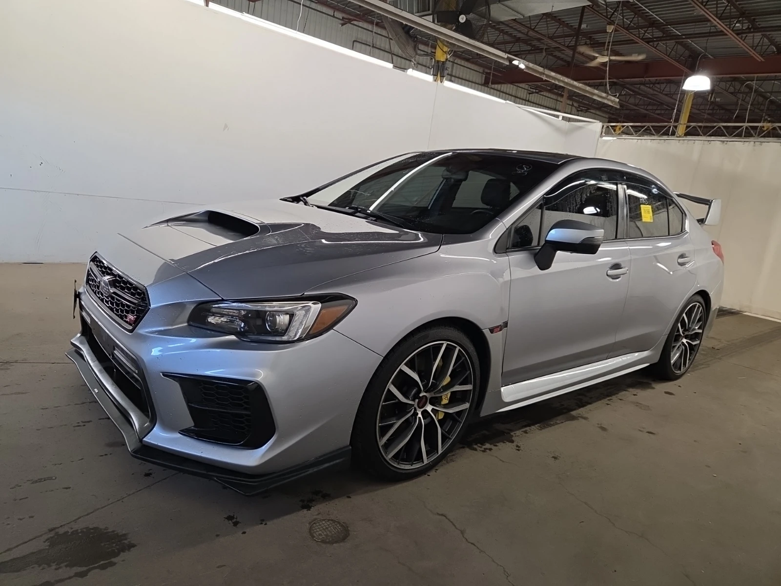Subaru WRX STI / АВТОКРЕДИТ