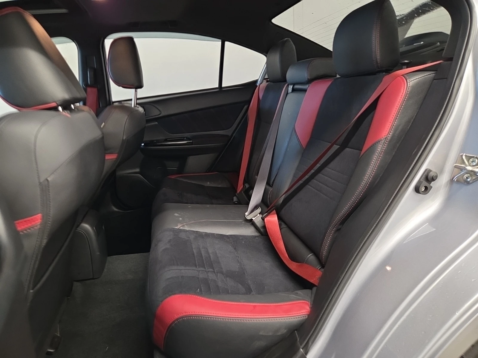 Subaru WRX STI / АВТОКРЕДИТ, снимка 15 - Автомобили и джипове - 56255240