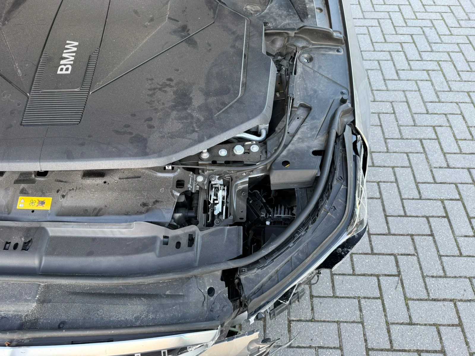BMW i5 Touring eDrive40 M-Sport, снимка 14 - Автомобили и джипове - 56730507