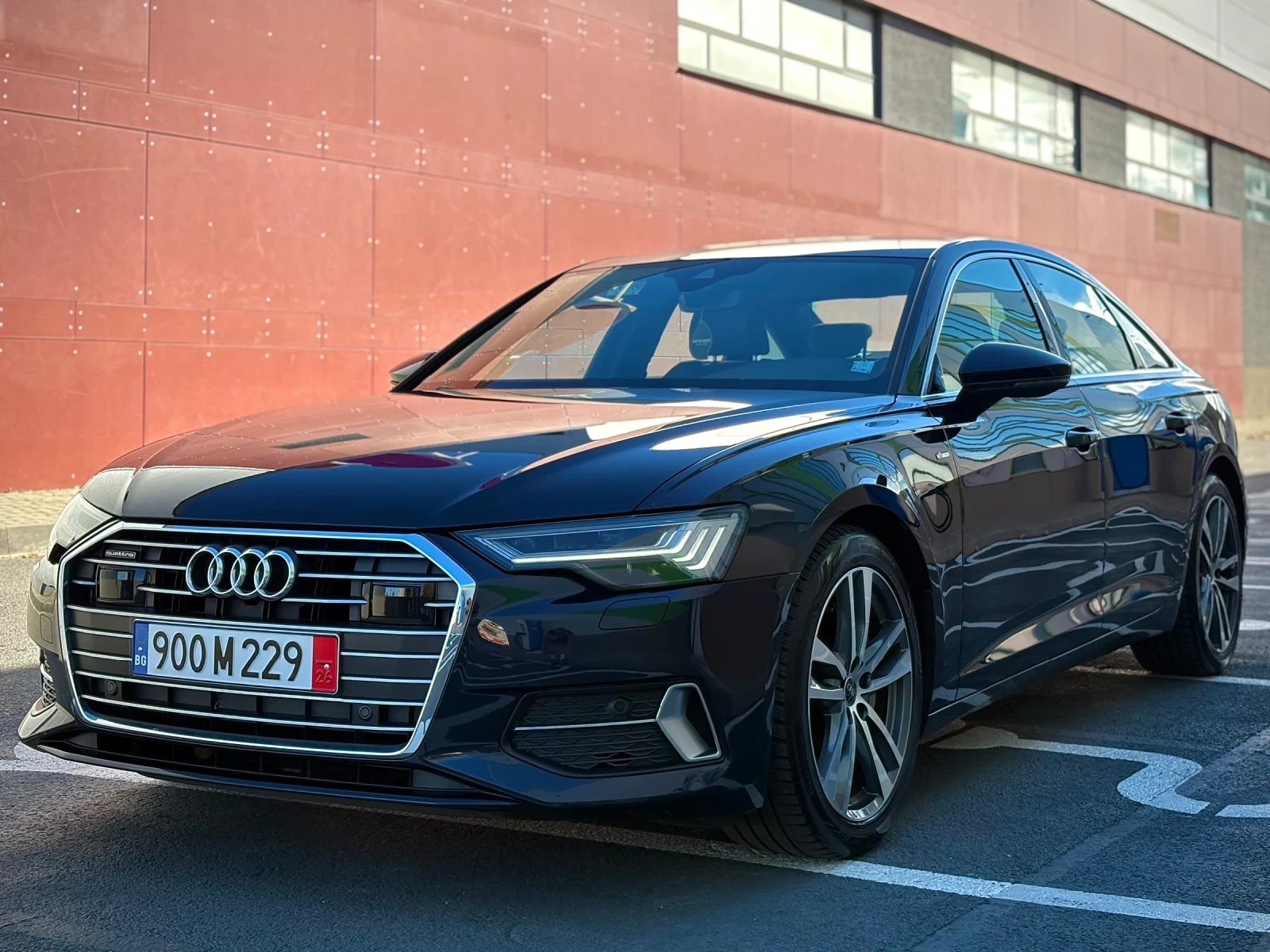 Audi A6 50TDI * S-LINE * MATRIX * VIRTUAL COCKPIT * ВЪЗДУХ, снимка 2 - Автомобили и джипове - 56737411