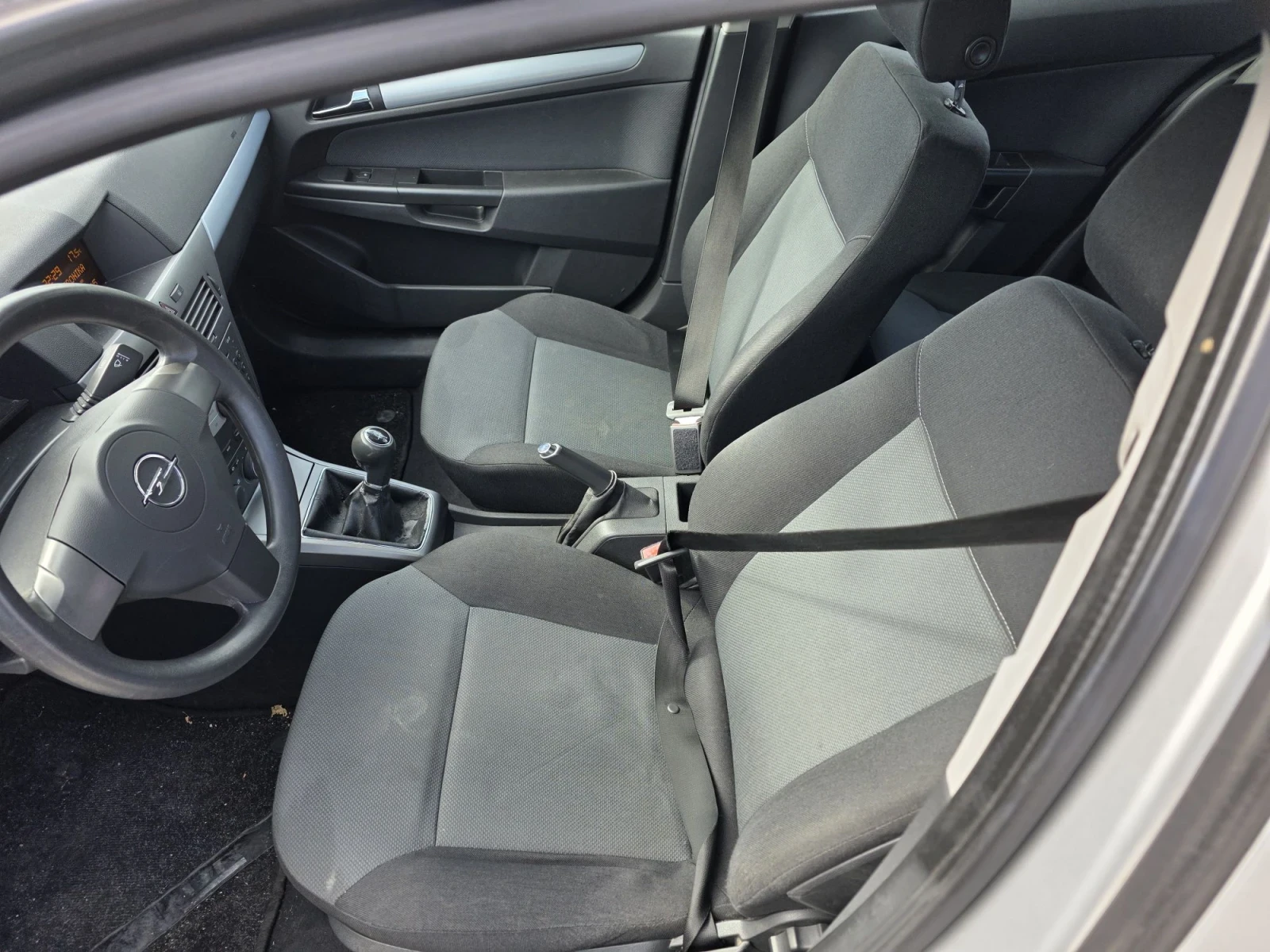 Opel Astra, снимка 4 - Автомобили и джипове - 56742018