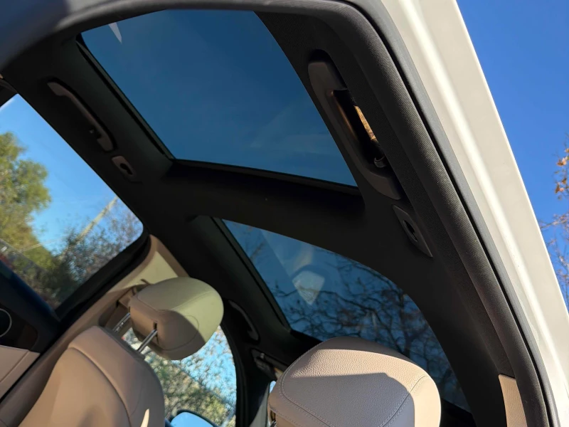 Mercedes-Benz GLC 300 4M* AMG-pkg* Night-pkg* 360View* Пано* Подгрев* , снимка 13 - Автомобили и джипове - 52483212