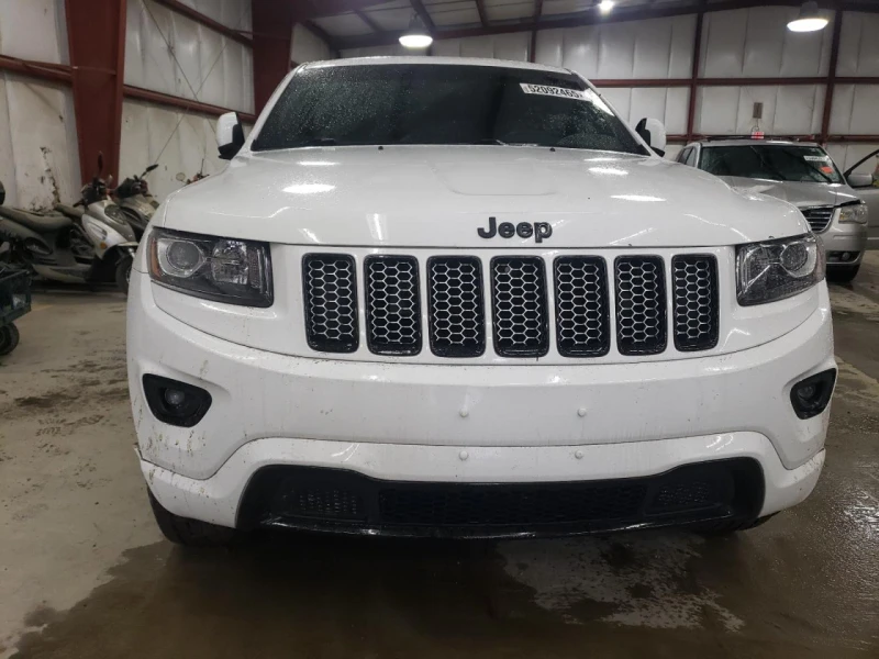 Jeep Grand cherokee Laredo - 24000 лв. - 90658041 | Car24.bg